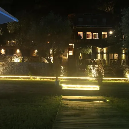 Hotel Ali's